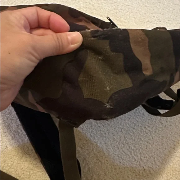 Herschel Supply Company Camouflage Backpack - Picture 8 of 9